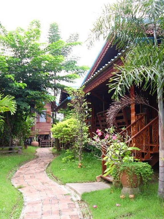 Tr Guesthouse Sukhothai Exterior photo